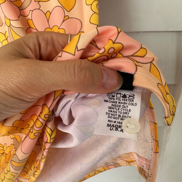 Groovy Men’s Shirt - Picture 4 of 4